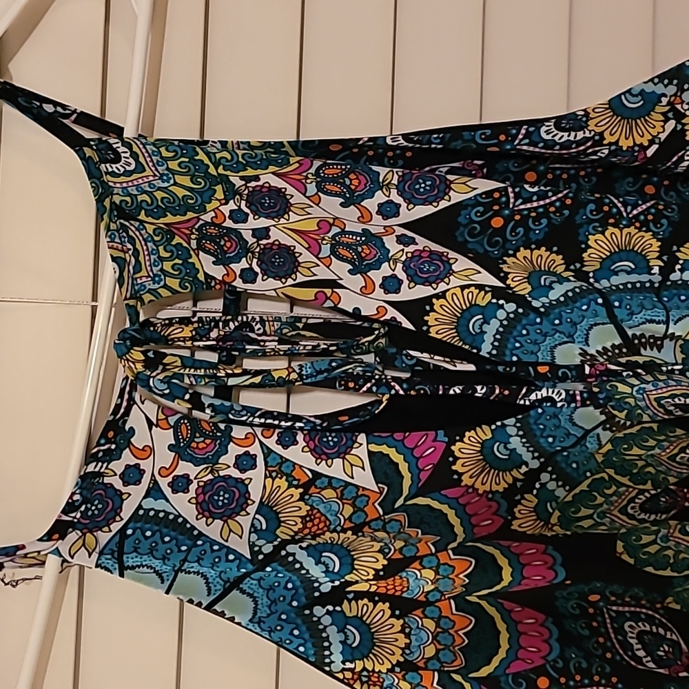 Dress - Picture 4 of 6